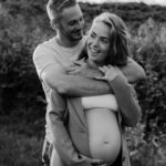 Stel zwangerschapsshoot blote buik Schiedam